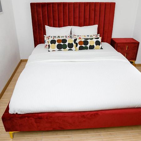 Color Apartments Corneliu Coposu No3 Bukarest Kültér fotó