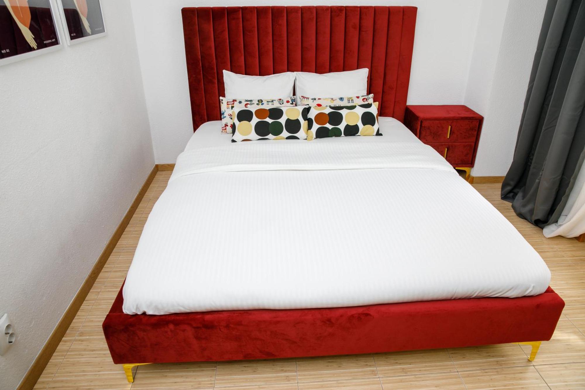 Color Apartments Corneliu Coposu No3 Bukarest Kültér fotó